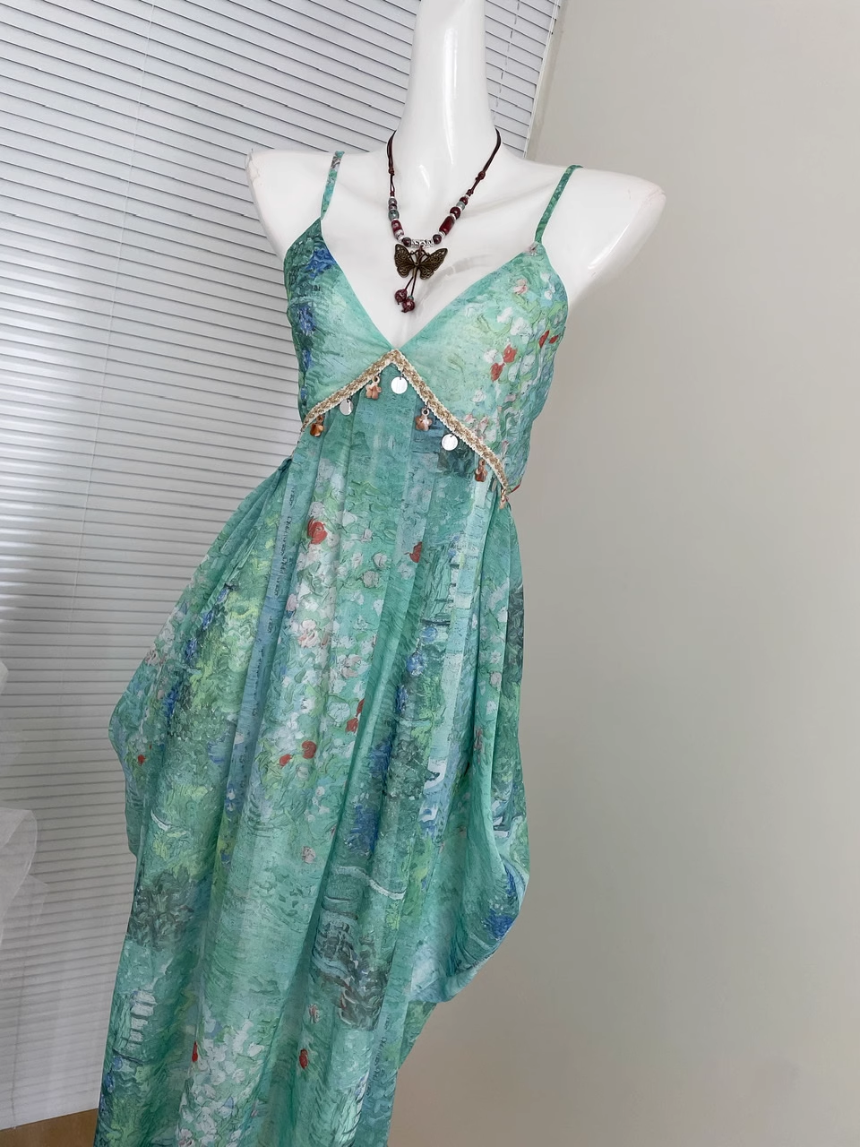 New Fashion Flora V-neck Design Beach Holiday A-line Spaghetti Strap Dress TP3369