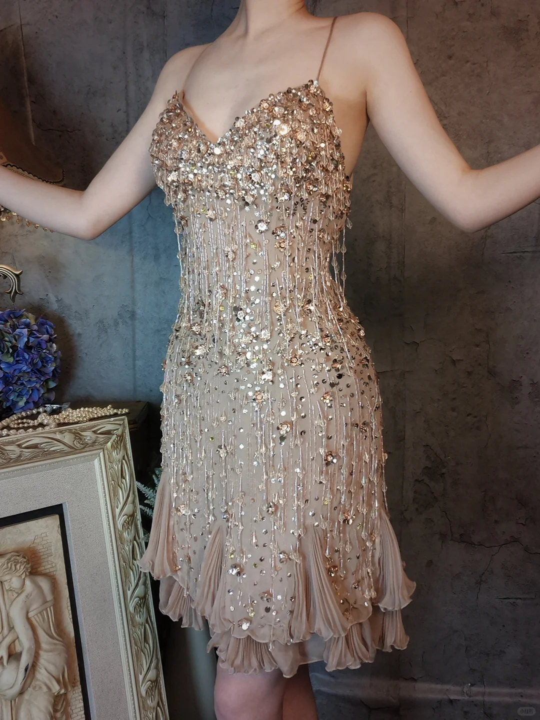 Vintage Champagne Spaghetti Strap V-neck Sparkling Beaded Design Elegant Chiffon Evening Dress Prom Dress TP4032