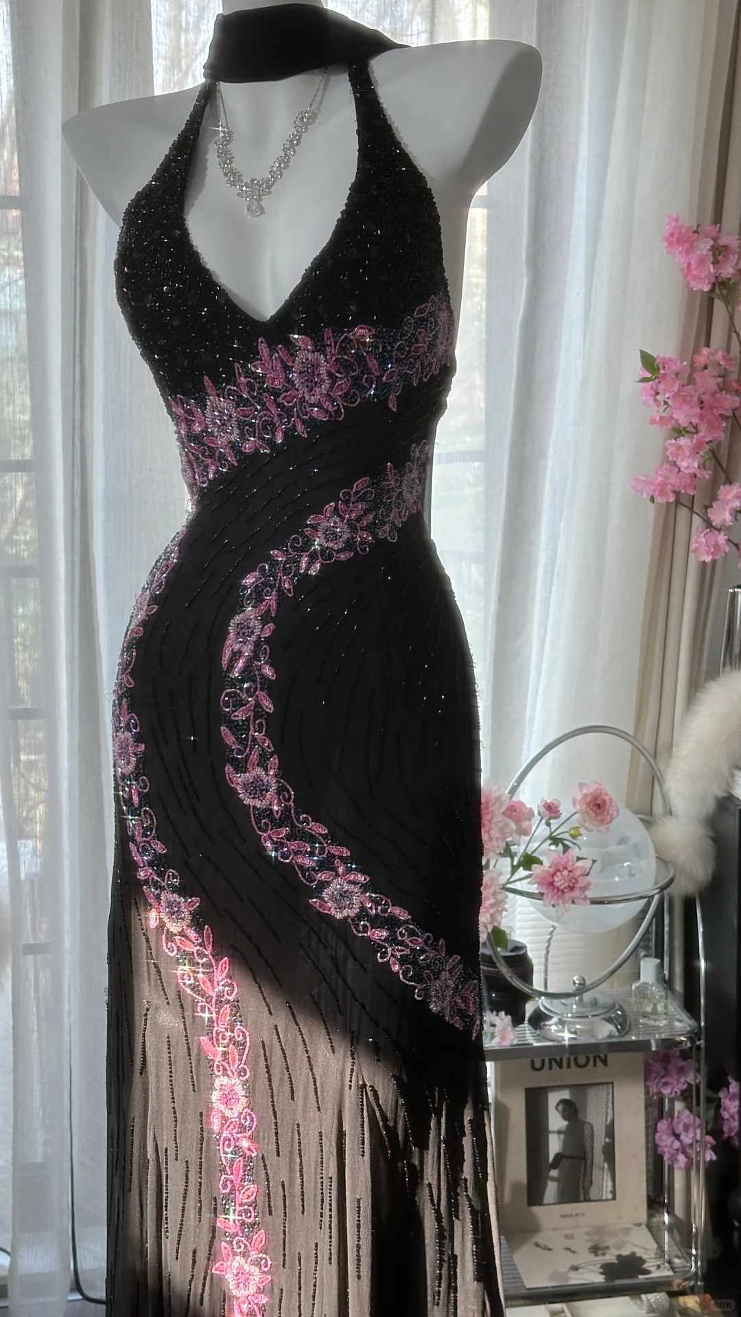 Retro Black V-neck Applique Design Romantic Chiffon Evening Dress Prom Dress TP4011
