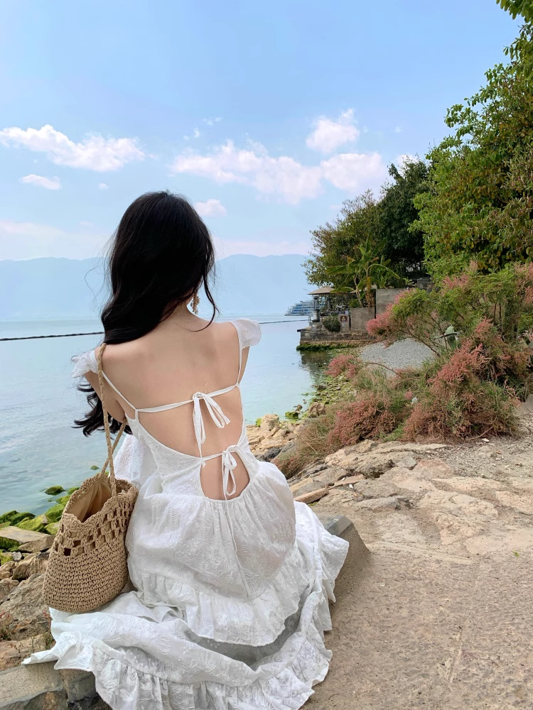 New Fashion White V-neck Tiered Dress Design Elegant A-line Spaghetti Strap Dress TP3362
