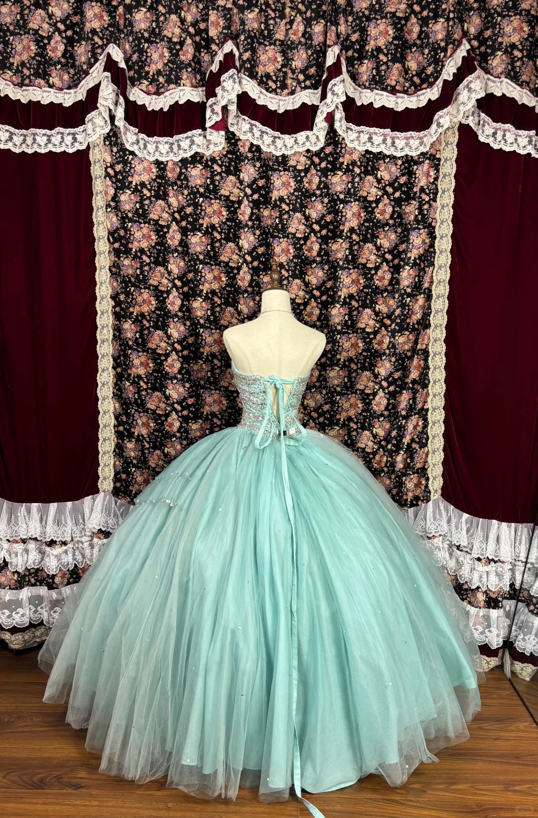Retro Sweetheart Strapless Beading A-Line Tulle Quinceanera Dresses Evening Ball Gowns TP3790