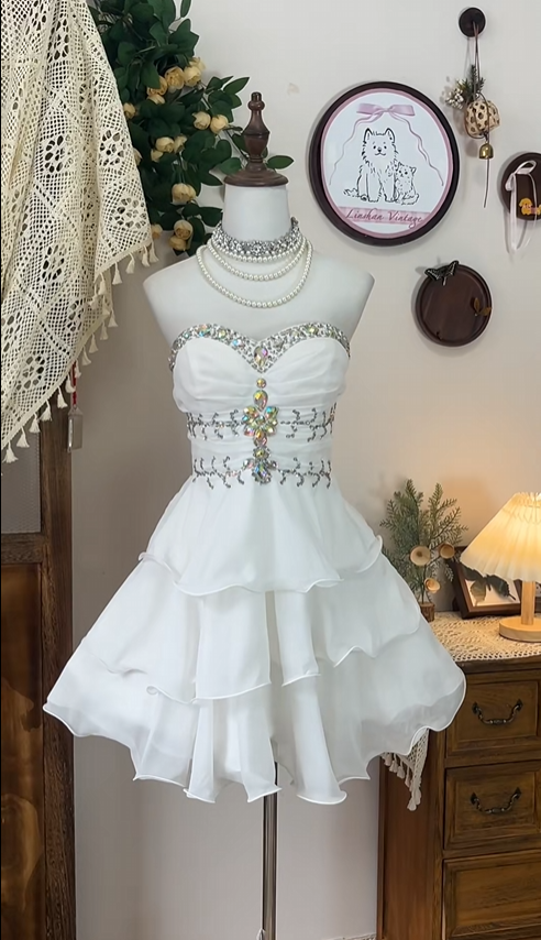 Vintage Sweetheart Beaded Design A-line Elegant Chiffon Strapless Homecoming Dress Party Dress TP4180