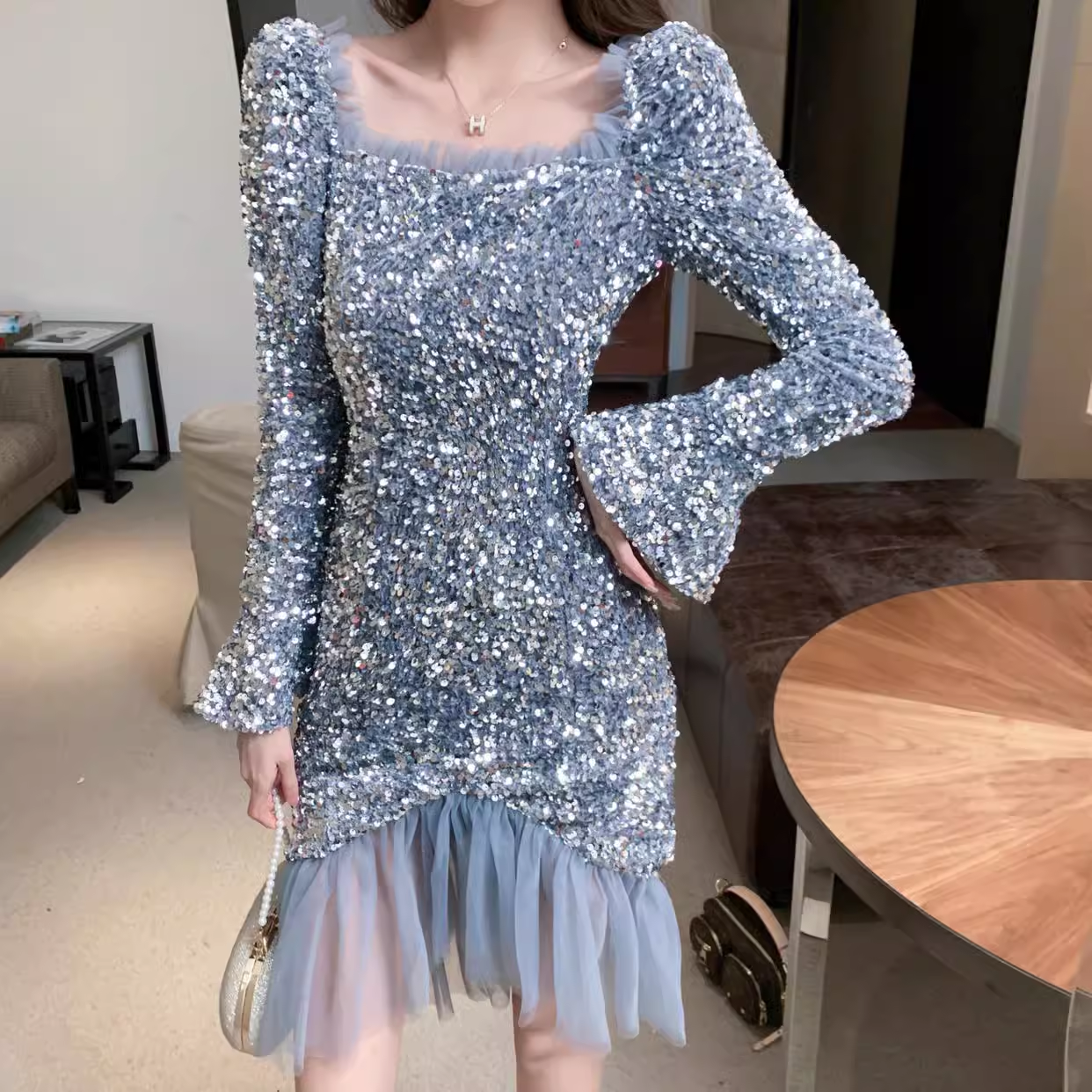Vintage Elegant Sequins Design A-Line Square Neckline Mermaid Long-sleeved Dress TP3137