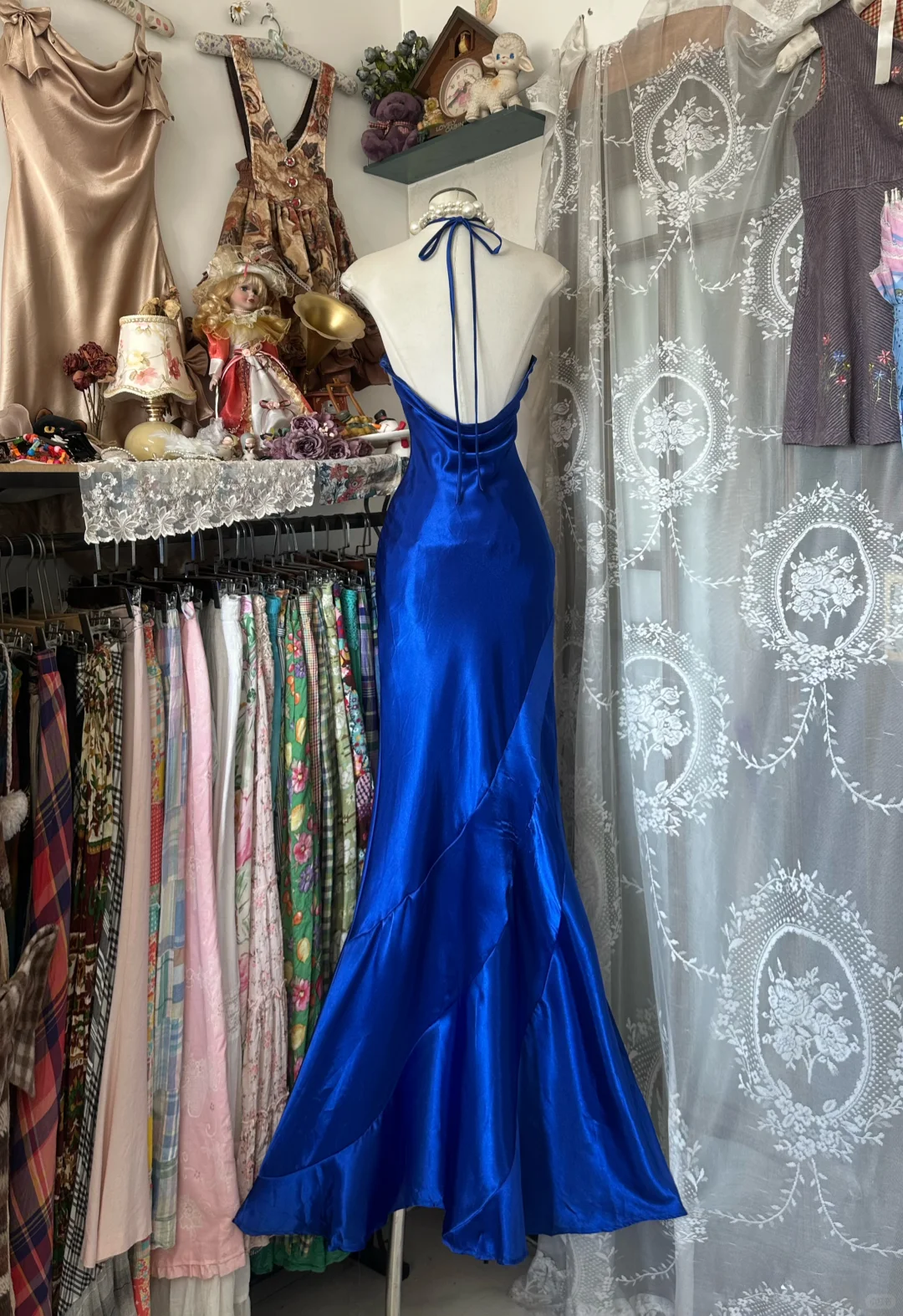 Vintage Royal Blue Satin Mermaid Halter Neck Rhinestone Evening Gown TP5354