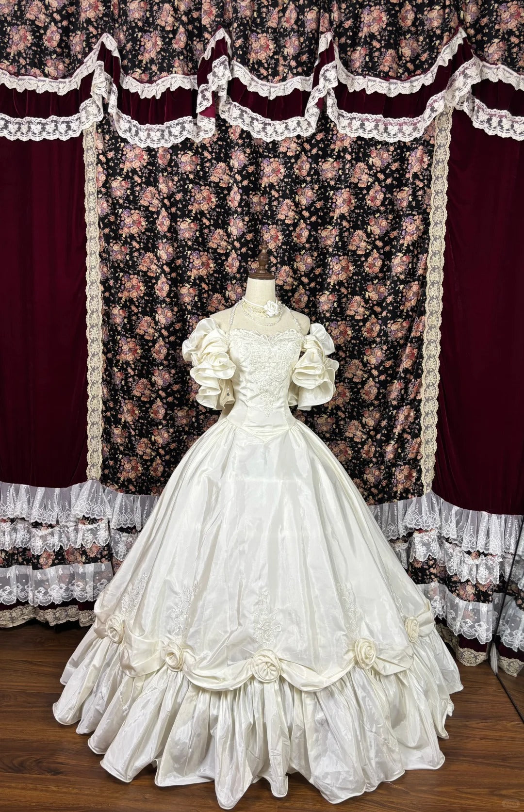 Retro Beige Off-the-shoulder A-Line Satin Quinceanera Dresses Evening Ball Gowns TP3789