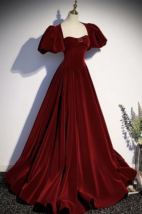 Vintage Burgundy Velvet Ball Gown Sweetheart Neck Puff Sleeves Evening Gown TP5797