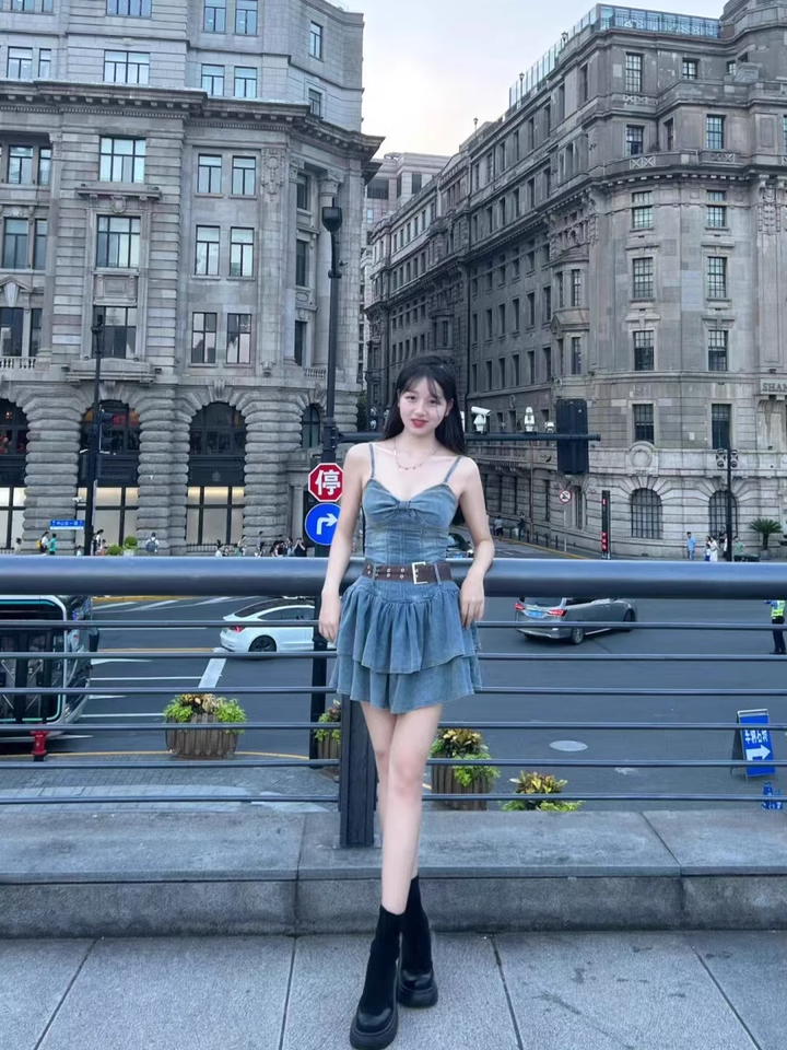 Vintage Ruffled Hem Design A-line High-waist Sleeveless Spaghetti Strap Denim Dress TP3257