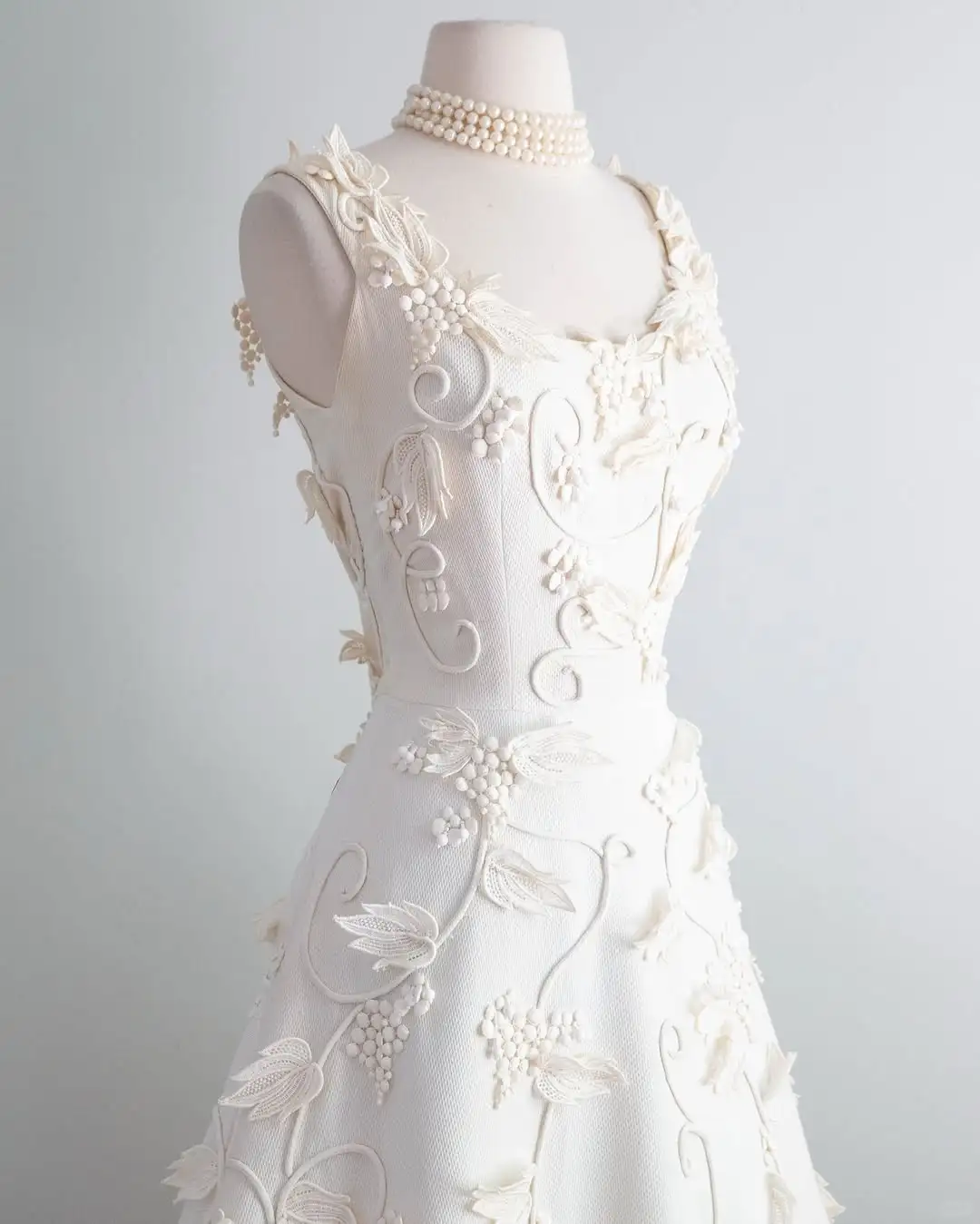 Vintage White 3D Grapes Applique Design A-Line Short Homecoming Dress Party Dress TP4194