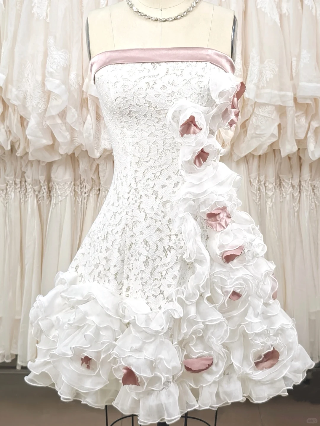 Vintage 3D Flowers Applique Strapless Design A-Line Short Homecoming Dress Party Dress TP4193