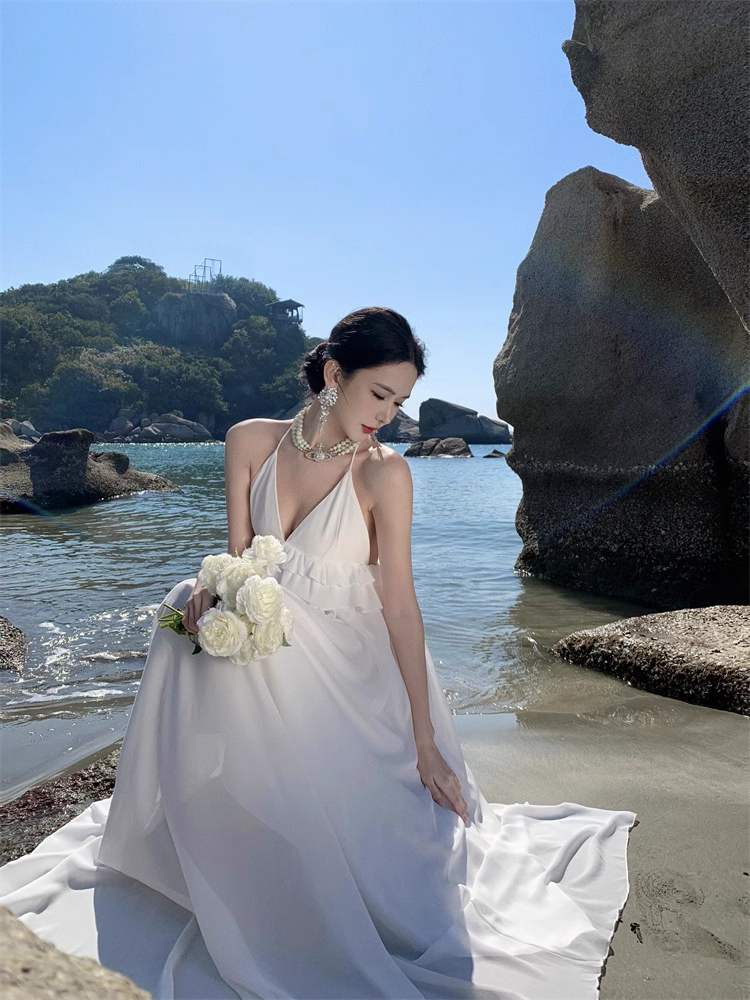 Simple Fashion Women White Design Sense Beach Holiday Banquet Halter Dress TP3075