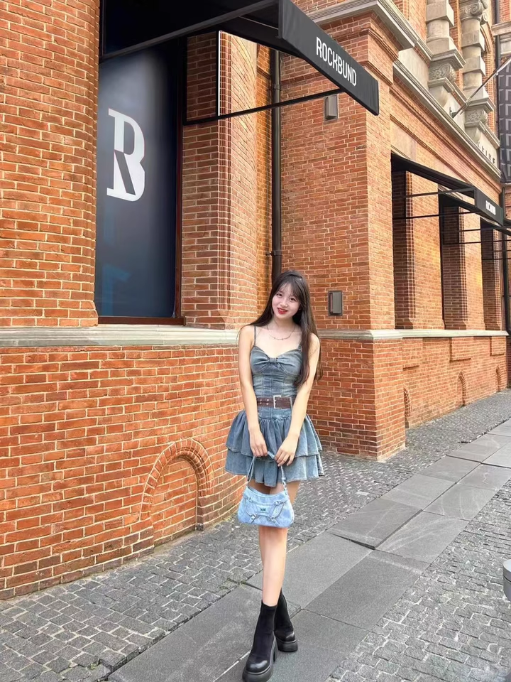 Vintage Ruffled Hem Design A-line High-waist Sleeveless Spaghetti Strap Denim Dress TP3257