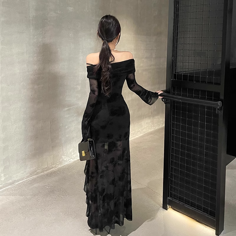 Elegant Black Party Slim-fit Split Dress One-shoulder Long-sleeved Dress TP2900