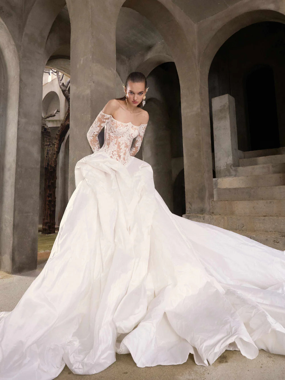 Gorgeous Lace Off-the-shoulder Long-sleeve Design A-Line Wedding Dress Ball Gown Prom Dress Evening Dress TP4597