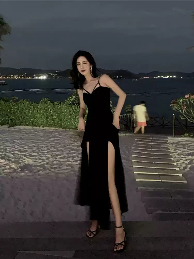 Simple Black V-neck Split Dress Design A-line Sleeveless Spaghetti Strap Dress TP3261