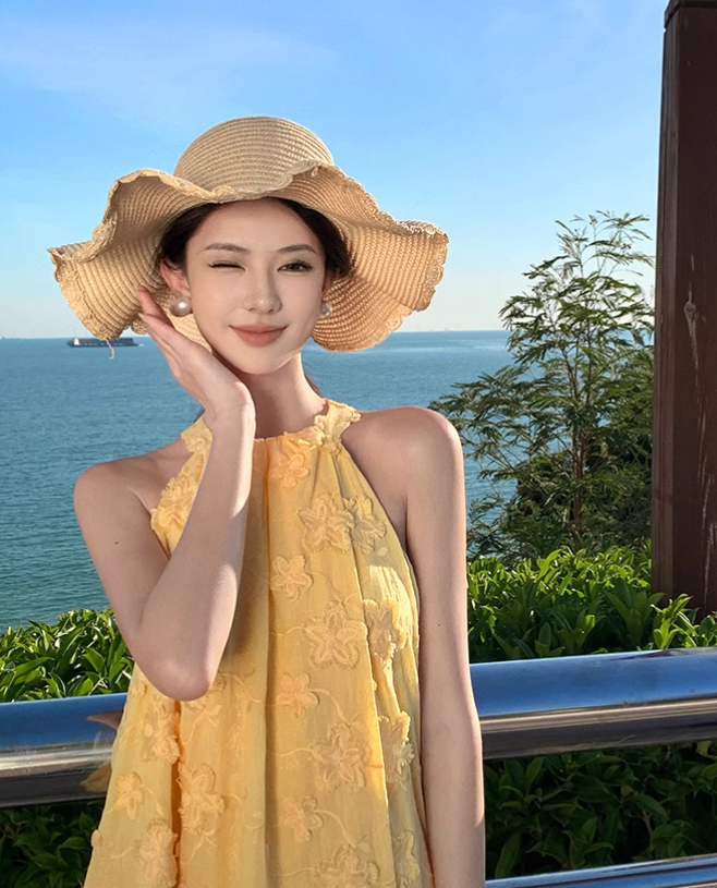 Simple Fashion Women Yellow Floral Design A-Line Halter Dress TP3087