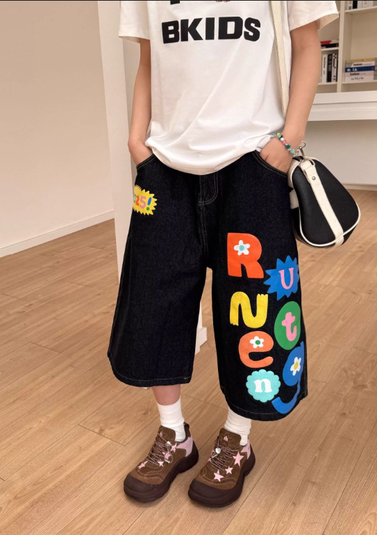 Vintage Loose-fitting Interesting Letter Print Design Street-style Casual Cropped Pants TP3236