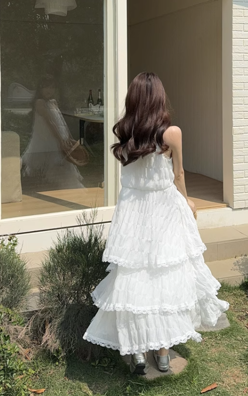 Simple Fashion White V-neck Design Lace A-line Spaghetti Strap Tiered Dress TP3345