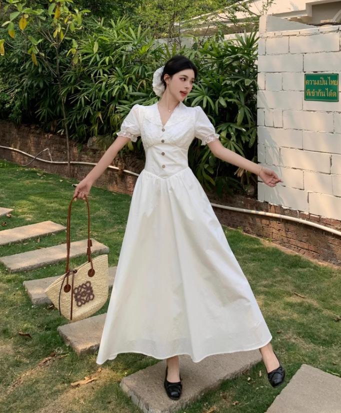 Simple Fashion White V-neck Design Elegant A-line Short-sleeved Dress TP3356
