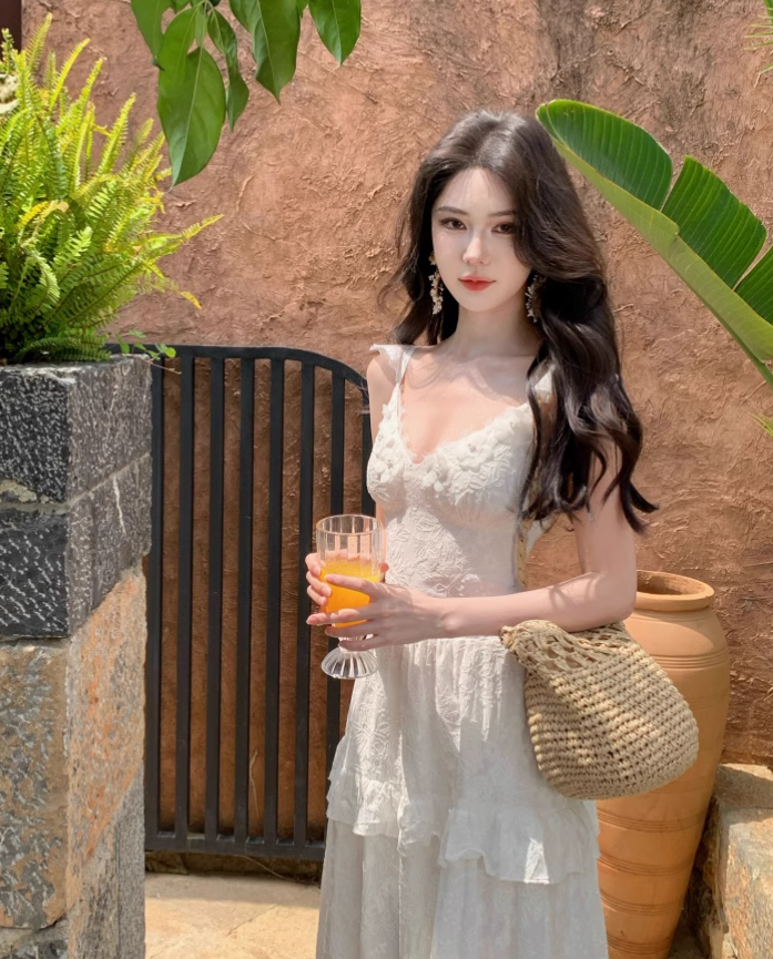 New Fashion White V-neck Tiered Dress Design Elegant A-line Spaghetti Strap Dress TP3362