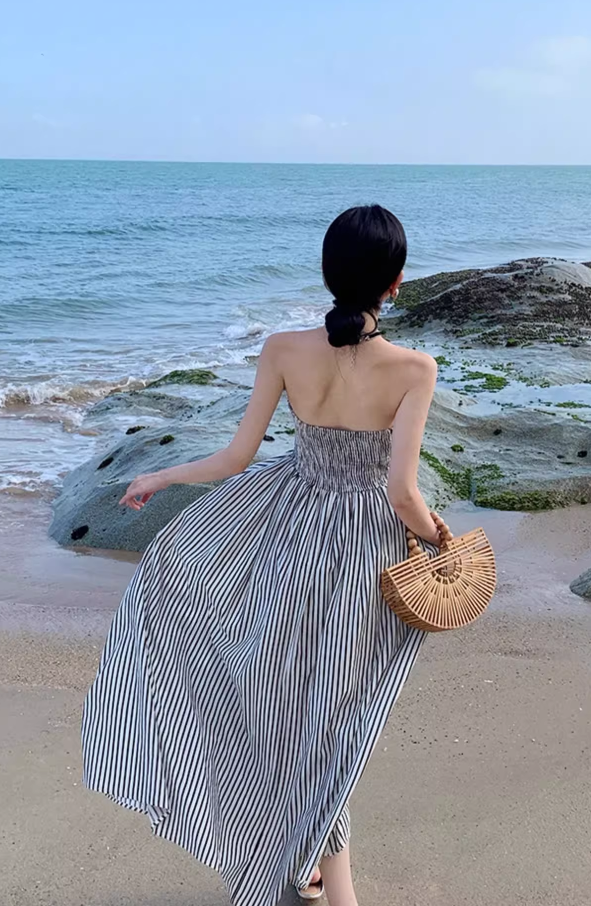 New Fashion Black & White Striped Design A-line Beach Holiday Strapless Dress TP3501