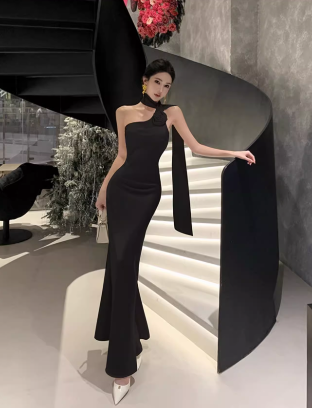 Simple Fashion 3D Flower Mermaid Design Prom Dress Elegant A-line Halter Dress TP3526
