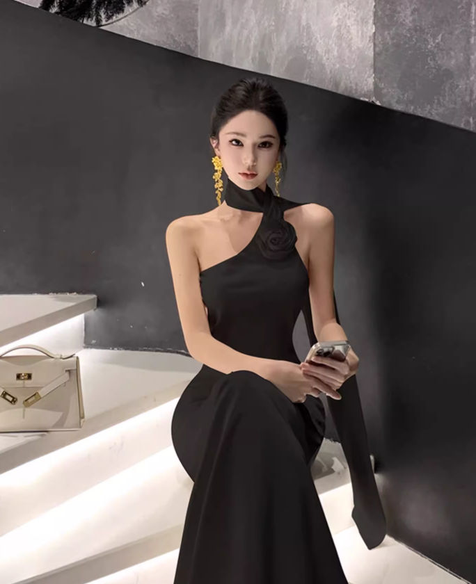 Simple Fashion 3D Flower Mermaid Design Prom Dress Elegant A-line Halter Dress TP3526