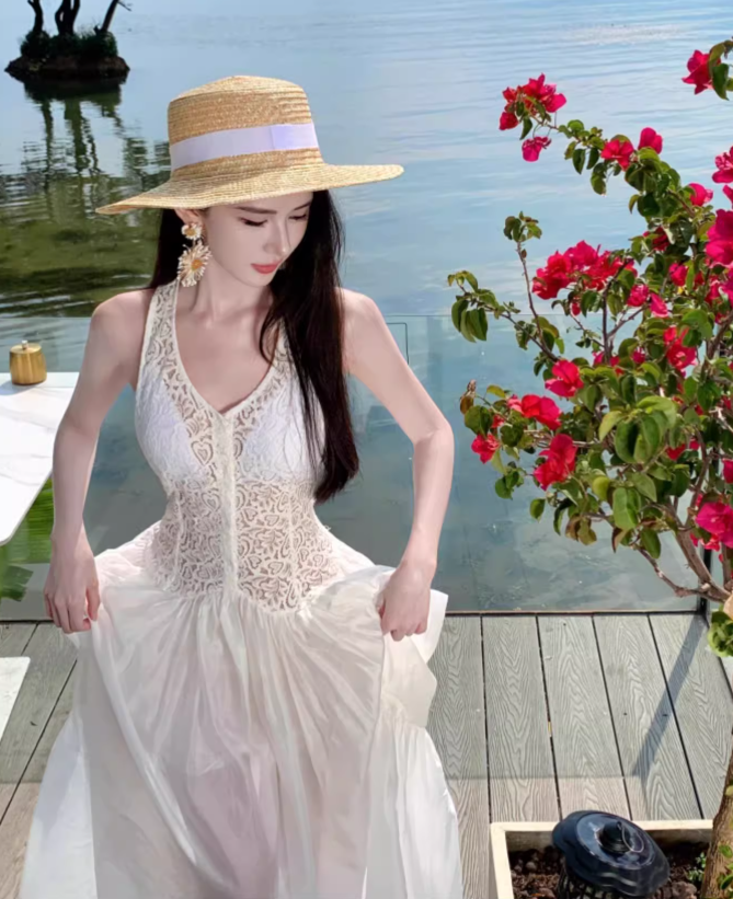 Simple Fashion White Sleeveless See-through Design Elegant A-line Vest Dress TP3531