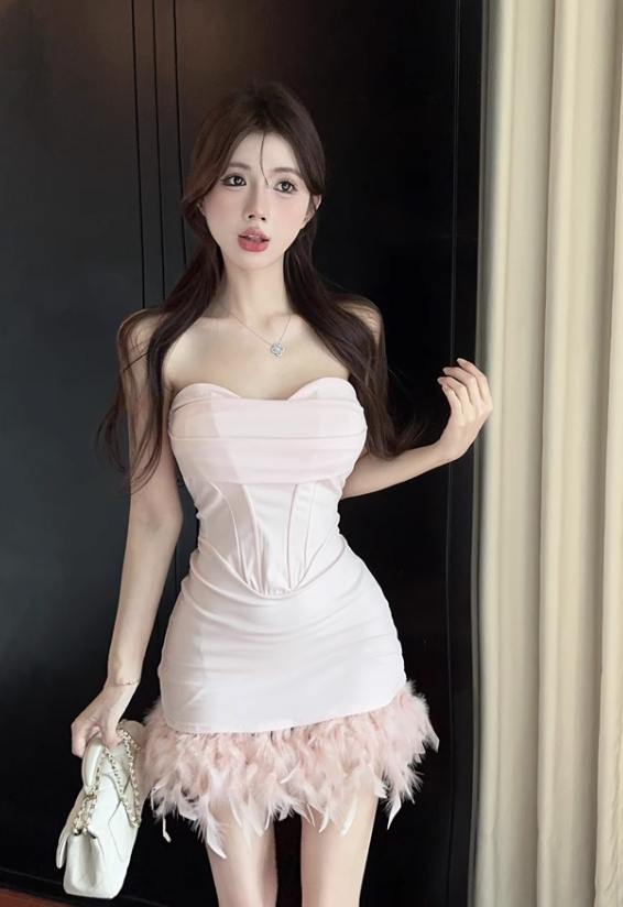 Fashion Pink Sweetheart Fluffy Hem Design A-line Strapless Homecoming Dress TP3696