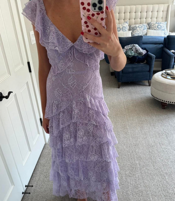 Elegant Lilac V-neck Prom Dress Lace Sheath Evening Gown Long Party Dress Tiered Formal Dress TP4745