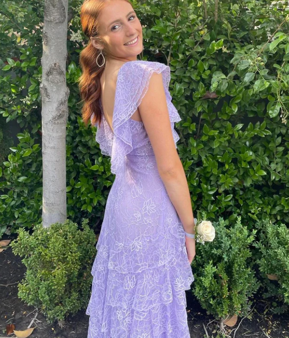 Elegant Lilac V-neck Prom Dress Lace Sheath Evening Gown Long Party Dress Tiered Formal Dress TP4745