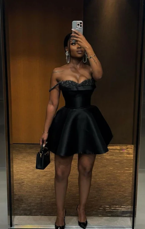 Vintage Black Beaded Satin Sweetheart A-Line Homecoming Dress Party Dress Cocktail Dress TP4733