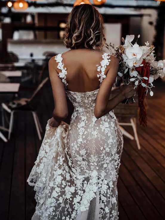 Elegant White Applique Straps Mermaid Long Wedding Dress TP4819