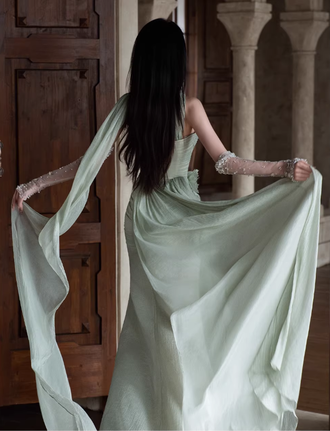 Vintage Sage Green Halter Neck Sheath Gown Sheer Gloves Formal Evening Gown TP5553
