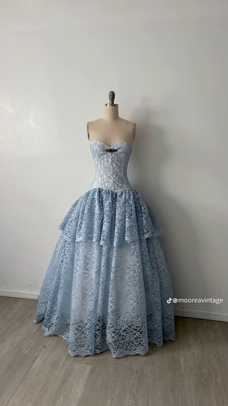 Elegant A-line Blue Long Evening Dress Sweetheart Lace Prom Dress TH053