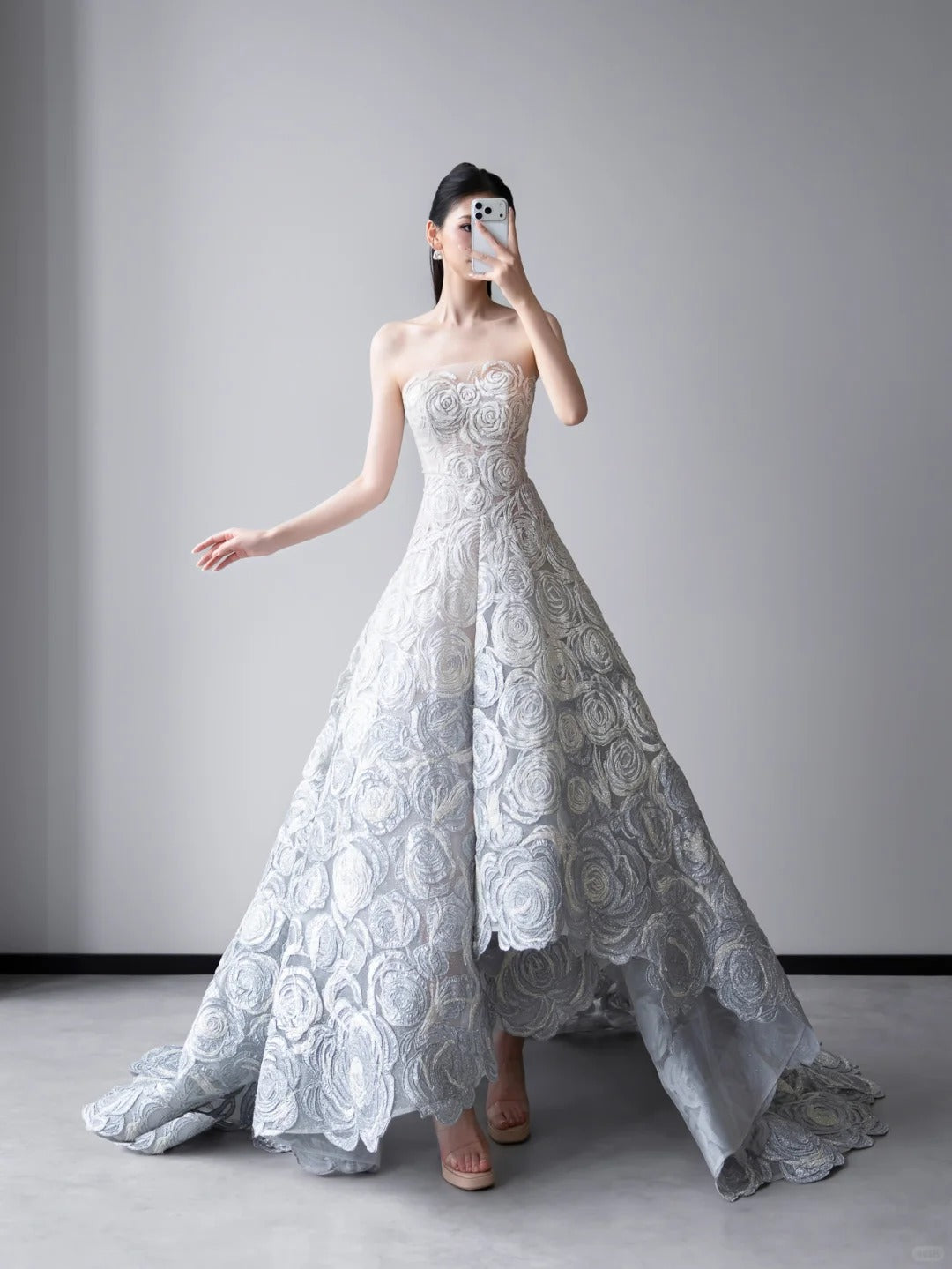 Chic A-line Grey Long Evening Dress Off-the-Shoulder Cascade Tulle Prom Dress TH087