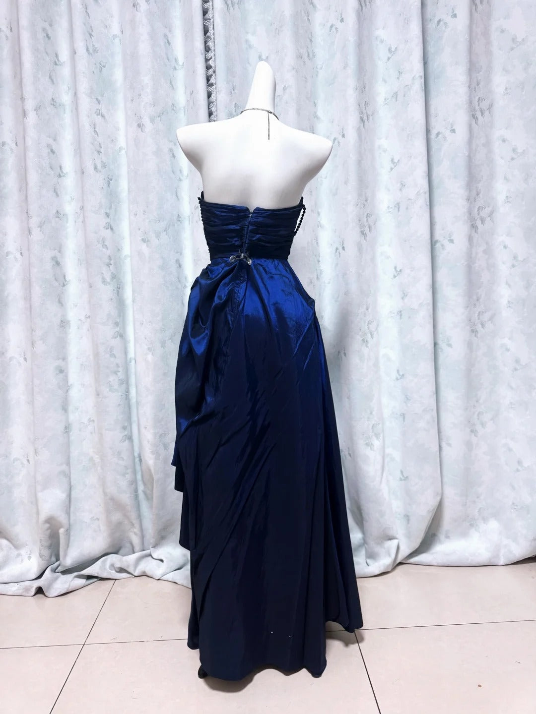 Elegant Sheath Blue Long Evening Dress Sweetheart Satin Pleated Prom Dress TH107