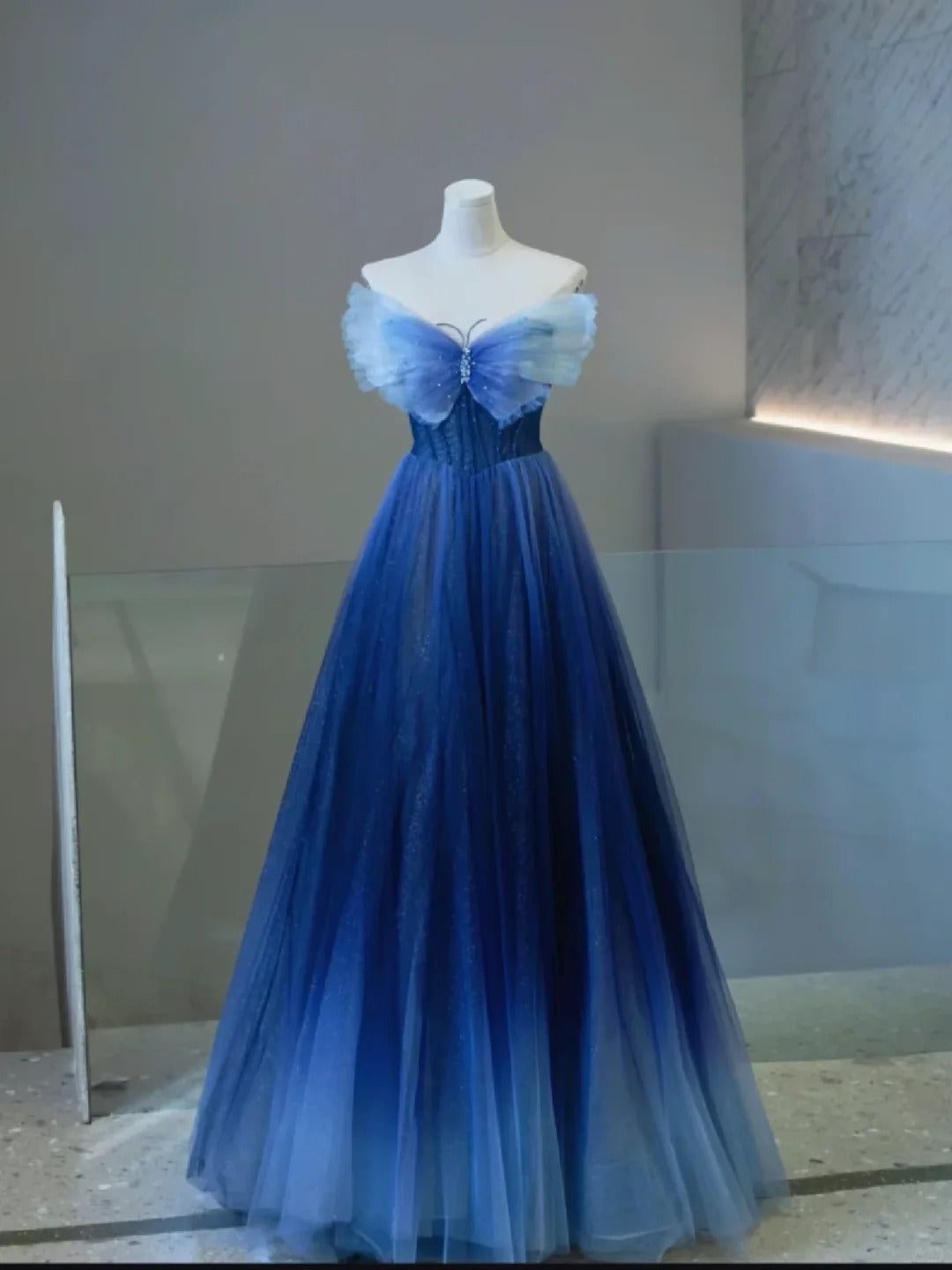 Elegant A-line Strapless Blue Evening Dress Tulle Prom Dress TH375
