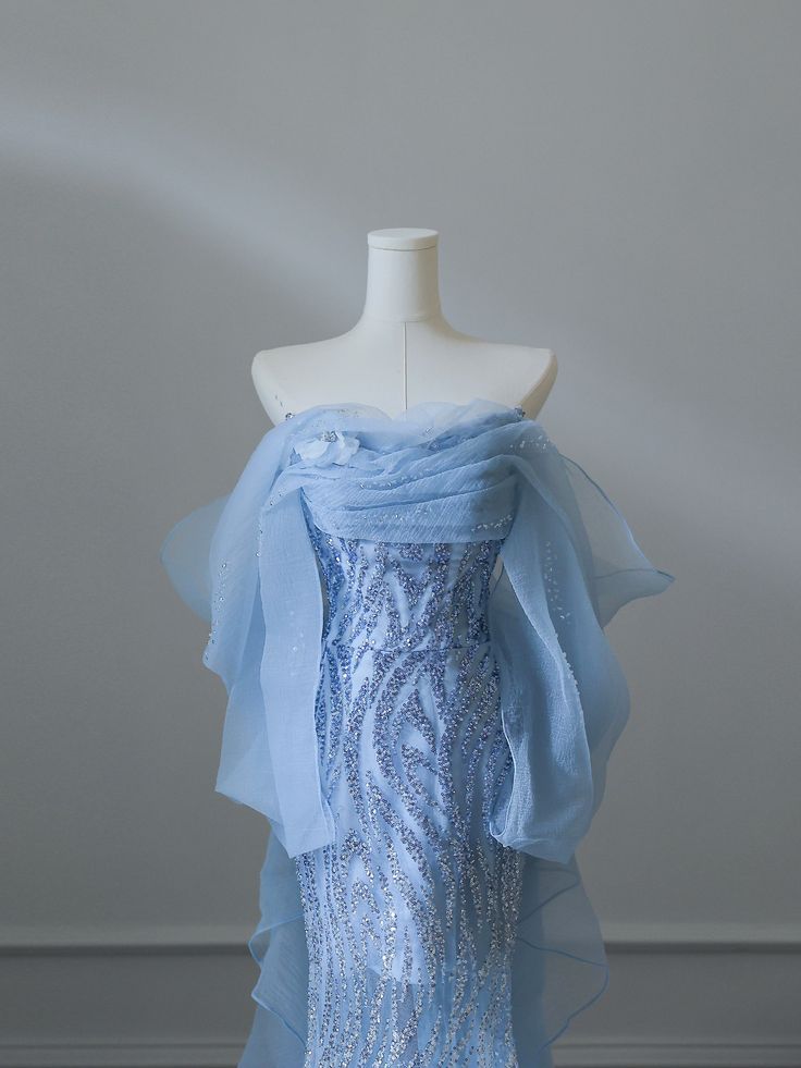 Blue A-line Strapless Beaded Tulle Elegant Long Evening Gowns TP1447