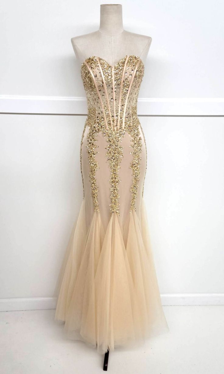 Green Mermaid Heart Neck Strapless Sequined Tulle Long Prom Dresses TP1735