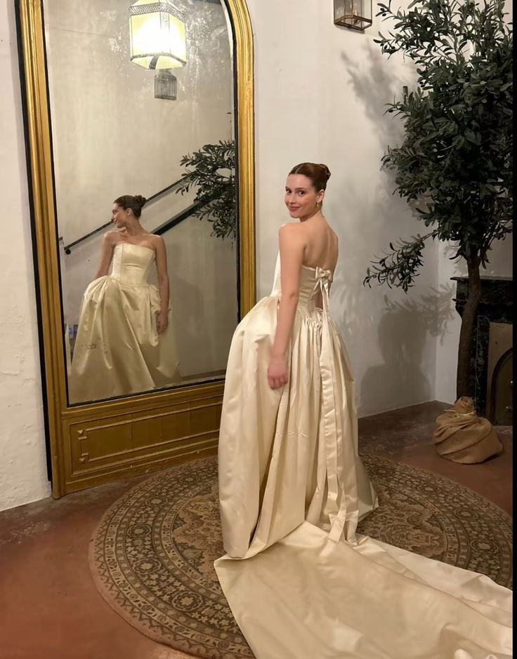 Elegant Ivory A-line Strapless Wedding Dress with Train TP1968