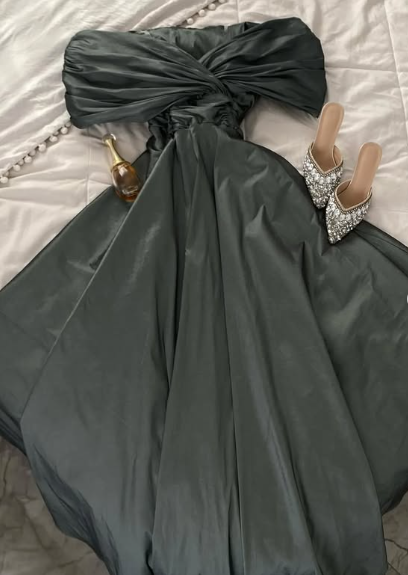 Elegant Grey A-line Off-shoulder Simple Ball Gown Evening Dress TP2046