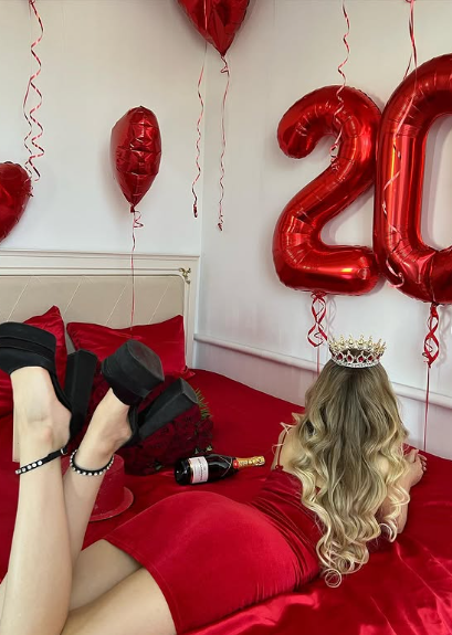 20th Birthday Sexy Red Spaghetti Strap V Neck Velvet Bodycon Mini Birthday Party Dress Prom Dress TP2316