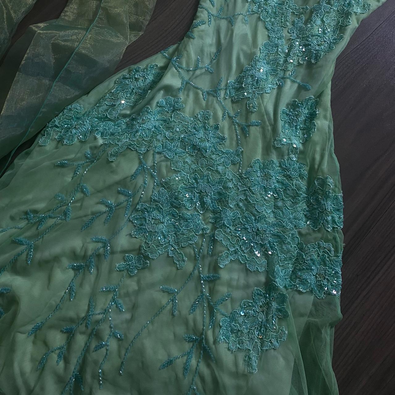 Vintage Green V-neck Straps Sleeveless Sequined Lace Irregular Skirt Prom Dress Evening Dress TP2531