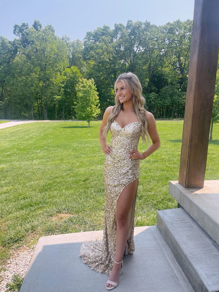 Shiny Gold V-neck Sleeveless Slit Neck Floor-length Prom Dress Bridesmaid Dress TP2567