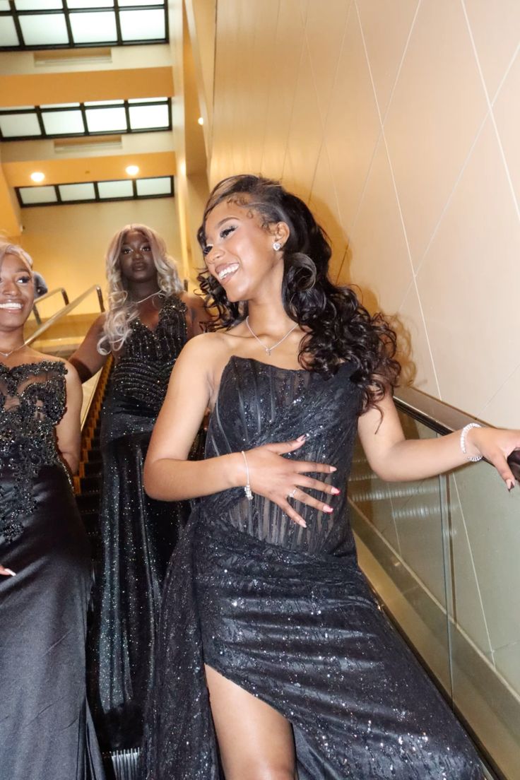 Sexy Black Sleeveless Slit Floor-Mounting Prom Dress Evening Dress TP2613