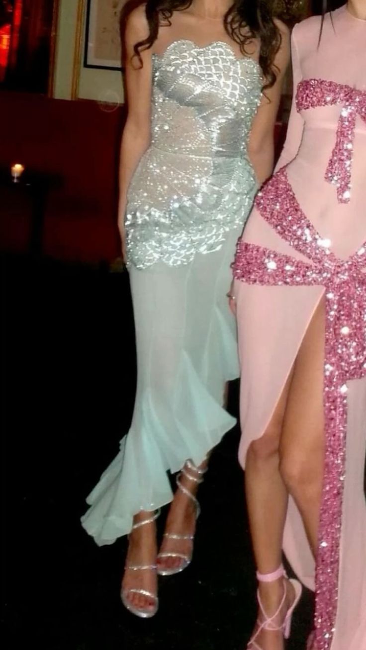 Beautiful Strapless Shiny Ruffle Sequined Side Leaking Prom Dress Evening Dress TP2632