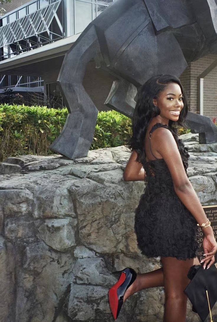 Elegant Black Strap Mini Graduation Gown Homecoming Dress TP2636