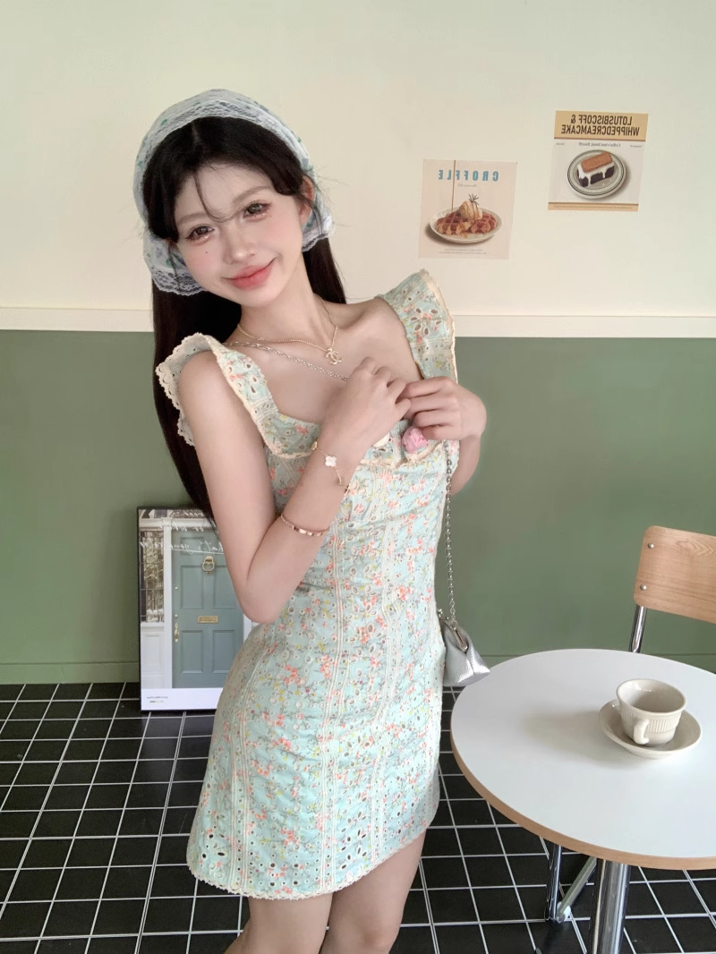 New Fashion 3D Flowers Design A-line Square Collar Floral Dress TP3422