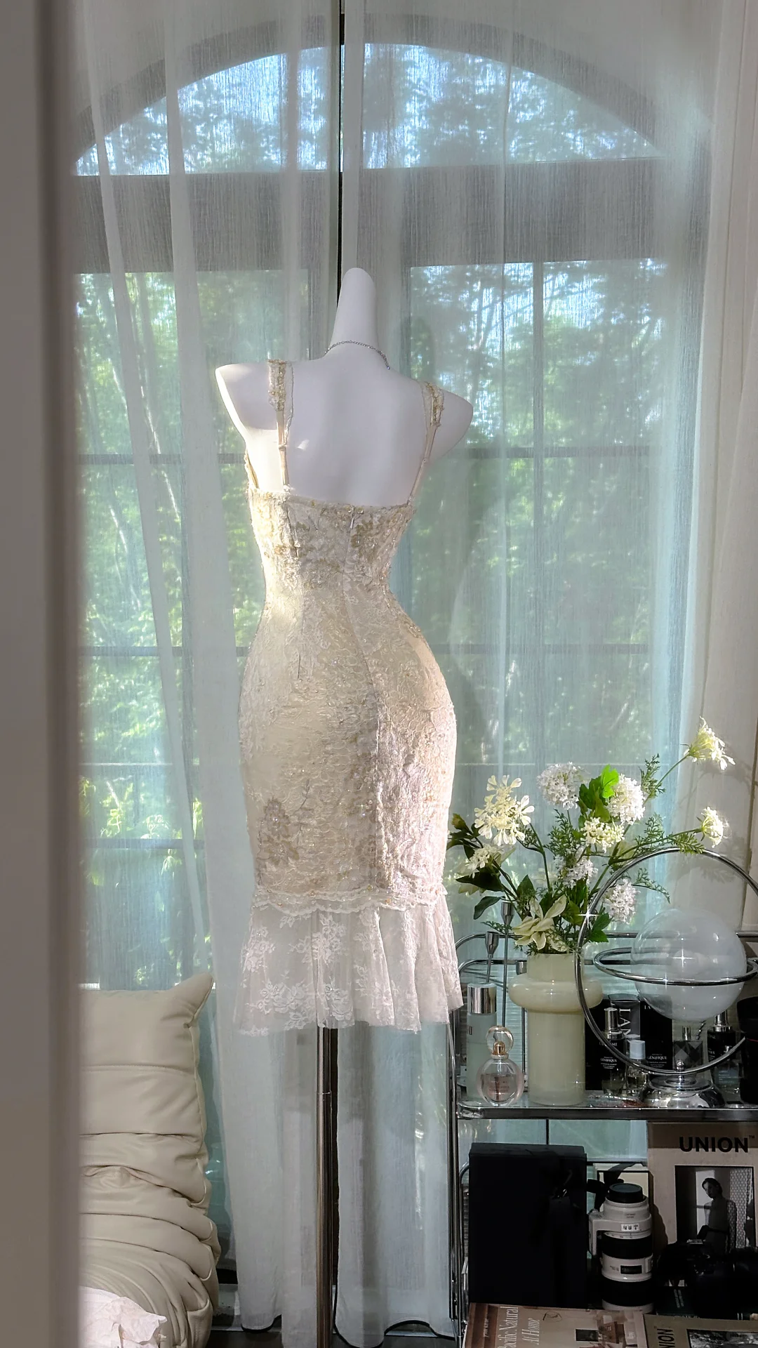 Vintage Ivory Lace Homecoming Dress Shiny Sequin V-neck Sheath Party Dress Cocktail Dress TP4553