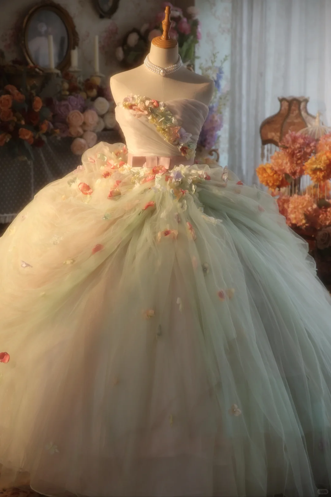 Vintage StraplessTulle Formal 3D Flower Sweet 15 Quinceanera Ball Gown TP5526
